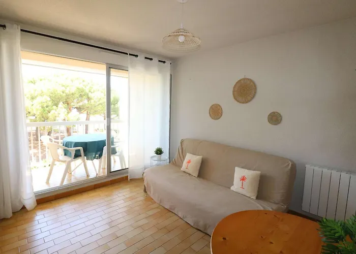 2p Proche Avec Garage, Lumineux Et Bien Situe Au Grau-du-roi - Fr-1-307-136 Le Grau-du-Roi