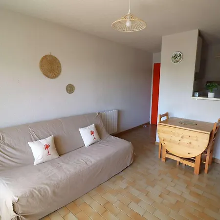 2p Proche Avec Garage, Lumineux Et Bien Situe Au Grau-du-roi - Fr-1-307-136 דירה